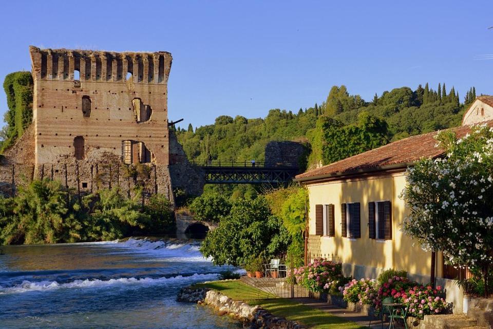 Le Finestre Su Borghetto Hotel Valeggio sul Mincio Buitenkant foto